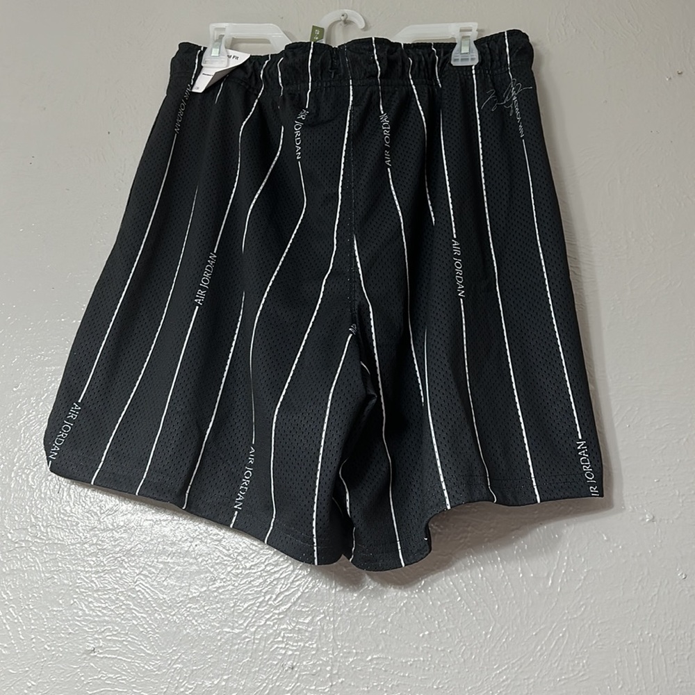 Jordan - Picture 3 of 3